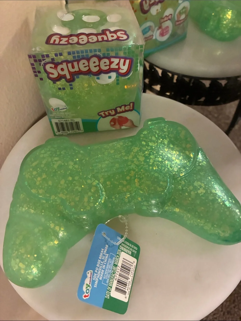 Squeeezy Green GlitterDice & Game Controller Stress Toy